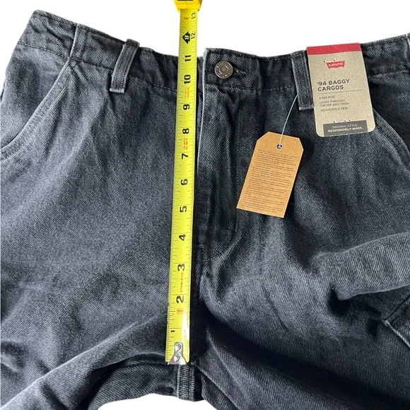 Levi's 94 Baggy Cargo Jeans - Picture 14 of 16